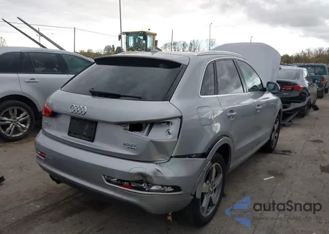 2015 Audi Q3 2.0T Premium Plus z USA, uszkodzony, nr VIN WA1GFCFSXFR008452